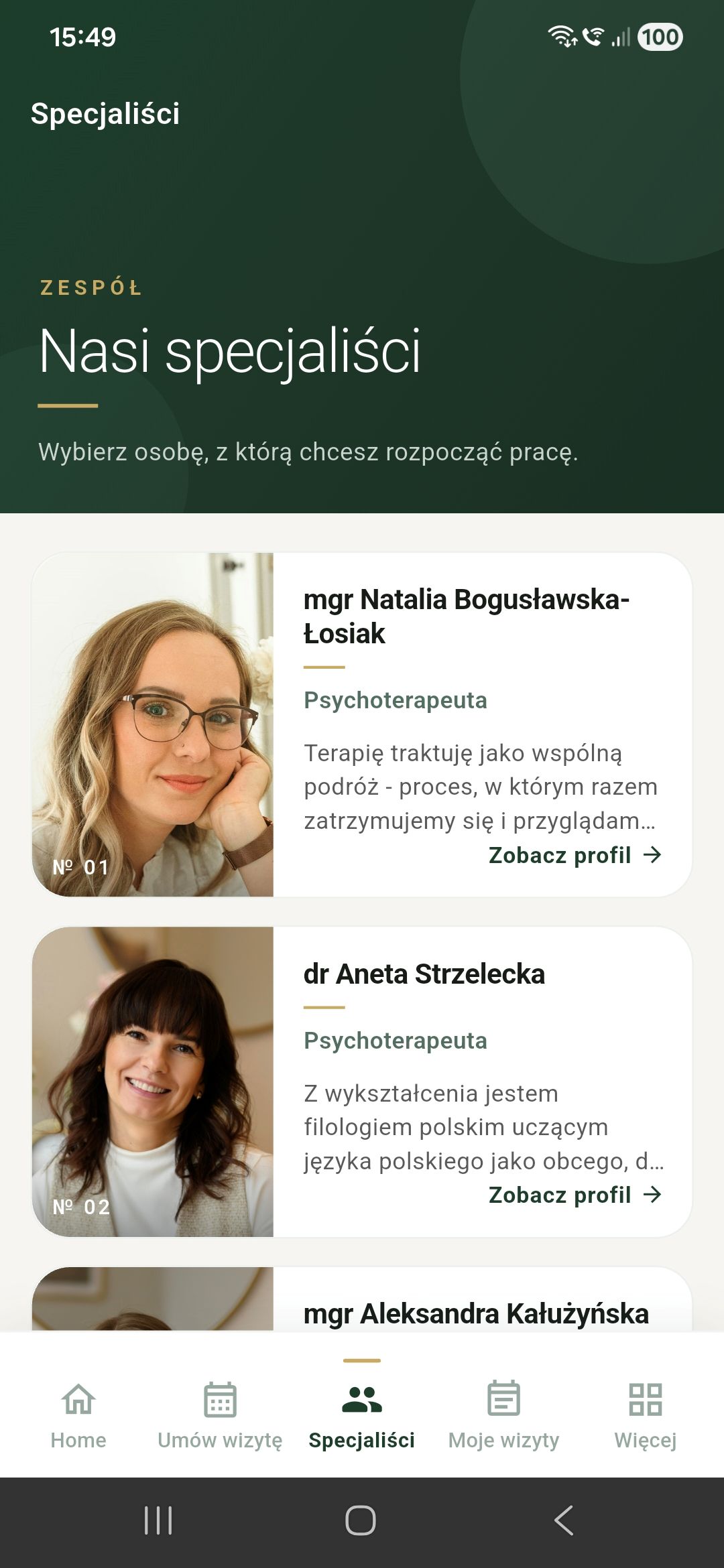 Lista specjalistów kliniki z profilami